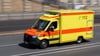 Die Fahrten mit Rettungswagen sollen in Brandenburg für Patienten auch künftig nichts kosten - das ist das Ziel von Verhandlungen (Symbolbild).