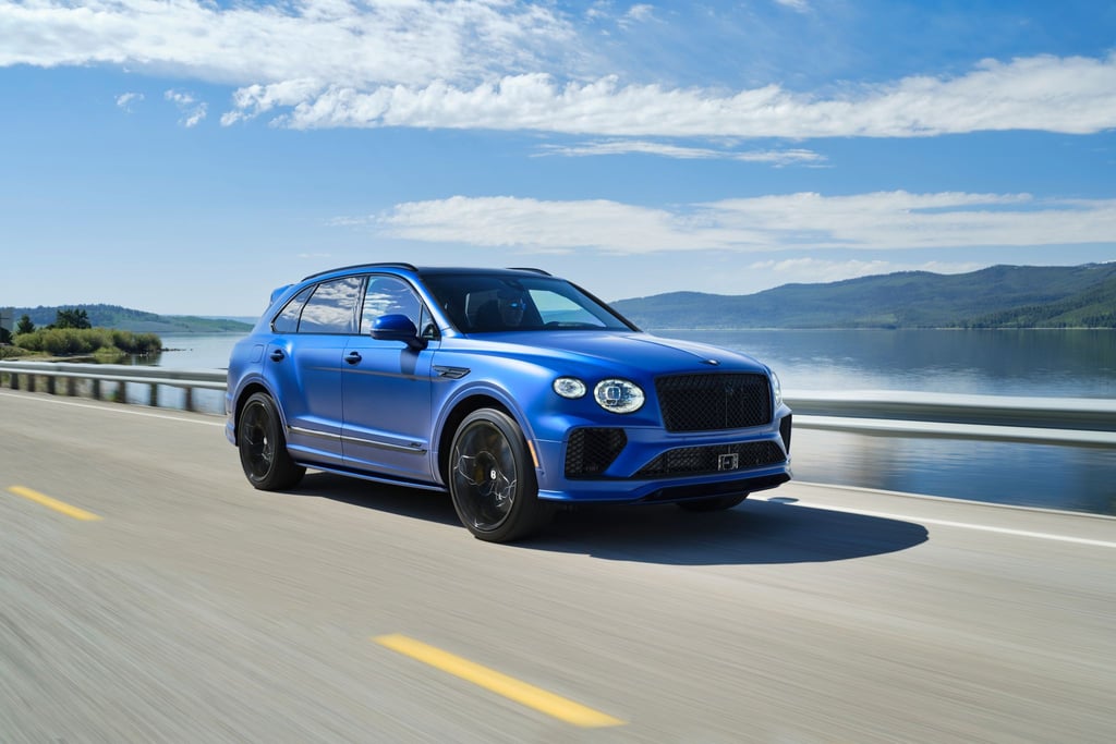 Nicht nur preislich auf höchsten Niveau: Der Bentayga Speed sprintet in 3,6 Sekunden von 0 auf 100 km/h und ist ab 268.800 Euro zu haben.