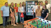 Beteiligt am Projekt Snack-Automat der Rosa-Schule in Wittenberg:   Schüler, Lehrer und Firmen-Vertreter. 