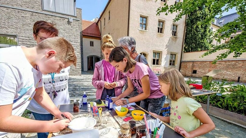Seit Jahren können sich Kinder und Jugendliche bei diversen Angeboten in den Sommerferien mit dem Kinderferienpass in Wittenberg ausprobieren.