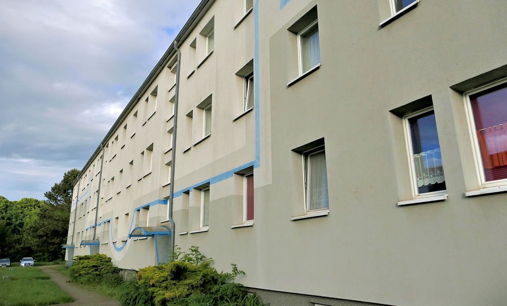 Die großen Wohnblöcke der Wohnungsgesellschaft wurden außen zuletzt 1996 angefasst, innen gab es punktuelle Sanierungen in einzelnen Wohnungen.