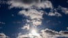 In Niedersachsen wird ein Wechsel aus Sonne und Wolken erwartet, meist soll es trocken bleiben. (Symbolbild)