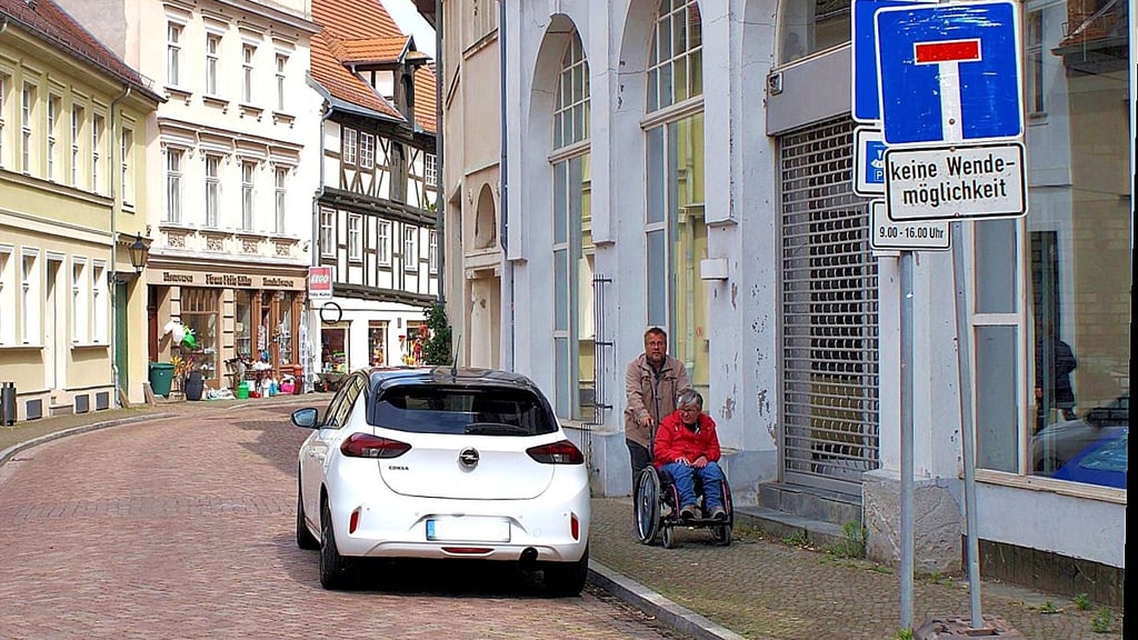 Die Steinstraße in Havelberg ist als Sackgasse ausgeschildert.