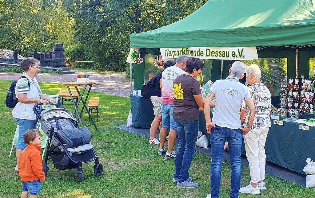 Bei Festen präsentiert sich der Verein.