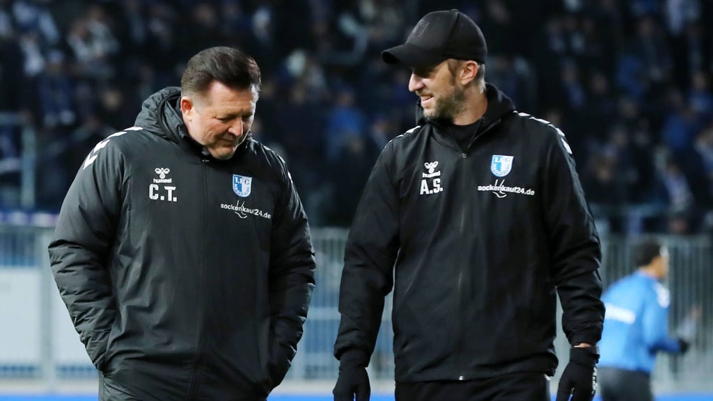 Andreas Schumacher (re.) gemeinsam mit dem damaligen FCM-Cheftrainer Christian Titz.