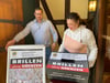 René Mittag und Iris Kenull mit Sammelbox und Aufsteller die Brillen-Sammel-Aktion des Lions Clubs. Gesammelt wird auch wieder bei den Sommerhöfen in Halberstadt.