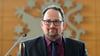 Landtagspräsident Thadäus König lehnt kurze Hosen im Plenarsaal ab. (Archivbild)
