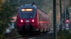 Zwischenzeitlich ersetzen Busse die ausgefallenen Züge auf der Strecke zwischen Berlin und Cottbus. (Symbolbild)