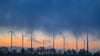 In Berlin ist die Diskussion über künftige Standorte von neuen Windkraftanlagen nicht beendet. (Archivfoto)