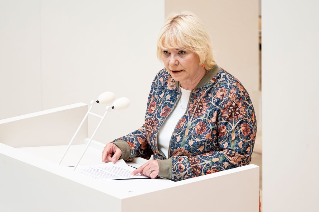 Brandenburgs Landtagspräsidentin Ulrike Liedtke wirbt dafür, an den Volksaufstand 1953 in der DDR zu erinnern.