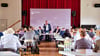 Der Kreistag kam diesmal nicht in Wittenberg, sondern in der Aula des  Paul-Gerhardt-Gymnasiums in Gräfenhainichen zusammen. 