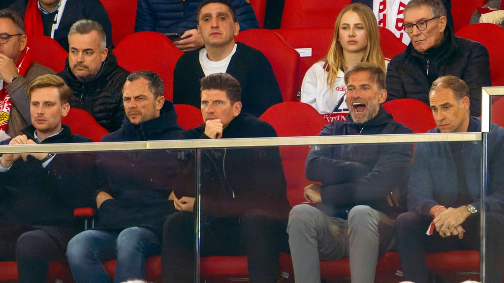 Die RB-Führungsetage: Johann Plenge, Marcel Schäfer, Mario Gomez, Jürgen Klopp und Oliver Mintzlaff (v.l.)