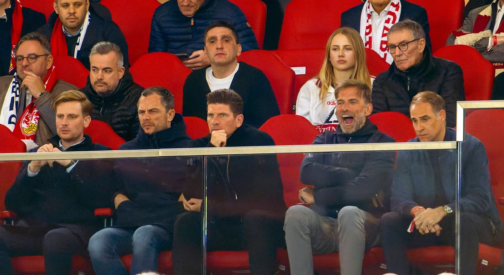 Die RB-Führungsetage: Johann Plenge, Marcel Schäfer, Mario Gomez, Jürgen Klopp und Oliver Mintzlaff (v.l.)