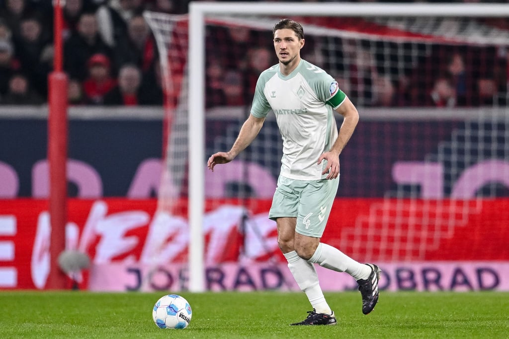 Innenverteidiger Niklas Stark bleibt Werder erhalten.