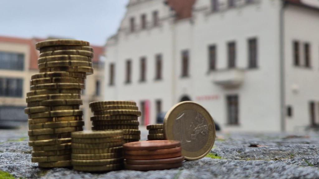 Die Folgen des gesetzlichen Sparzwangs wirken sich im Jahr 2025 hart auf die Stadt Stendal aus.