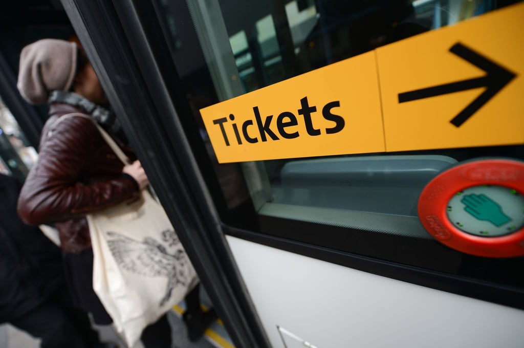 Bus und Bahn werden teurer: Der Verkehrsverbund Mittelthüringen begründet das mit steigenden Kosten, die zum Teil an die Fahrgäste weitergegeben werden müssten. (Archivfoto)