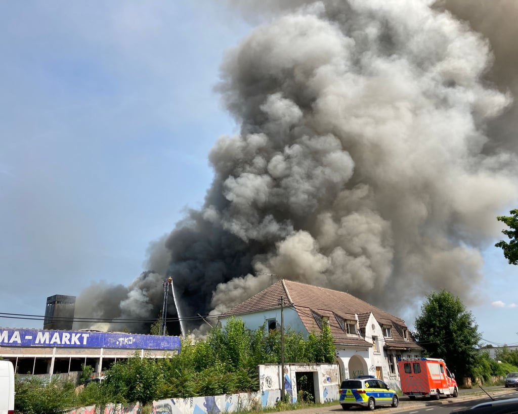 Bereits am Dienstag war das Feuer ausgebrochen.