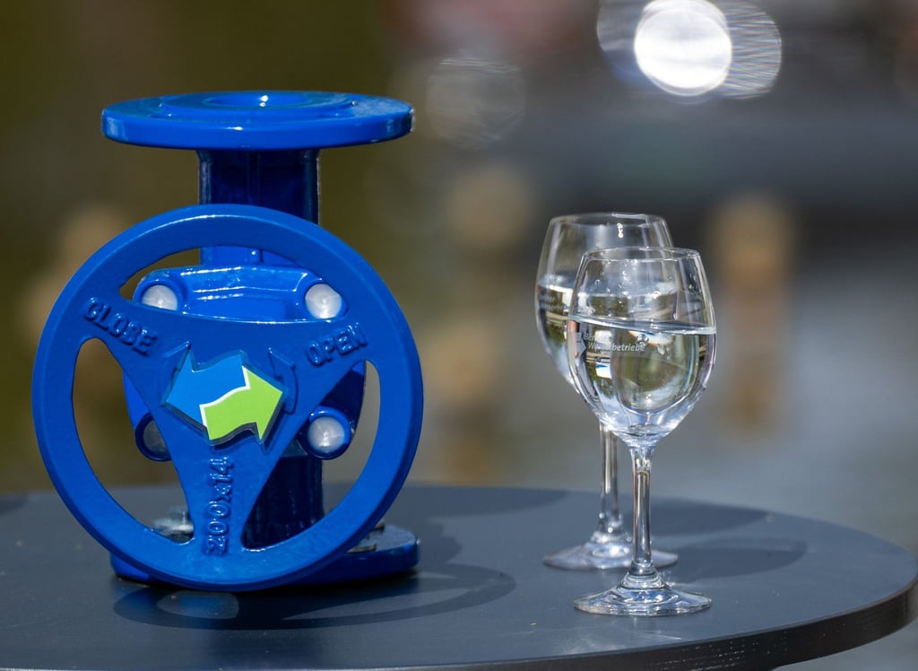Die Berliner Wasserbetriebe investierten im vergangenen Jahr erstmals mehr eine halbe Milliarde Euro aus Eigenmitteln in die Versorgungsinfrastruktur. (Archivbild)