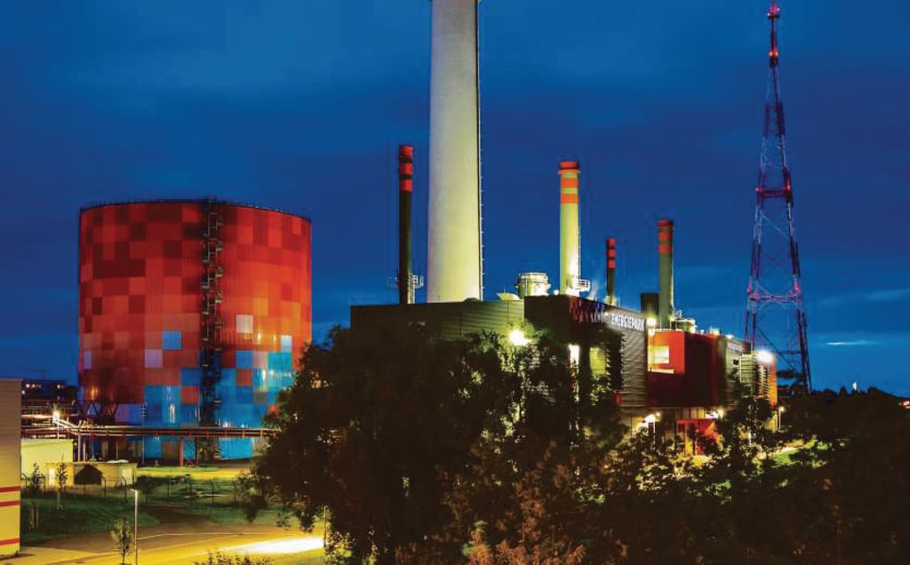 Blick auf das Heizwerk der Energieversorung Halle an der Dieselstraße. Bis 2040 soll es ohne Gas laufen.