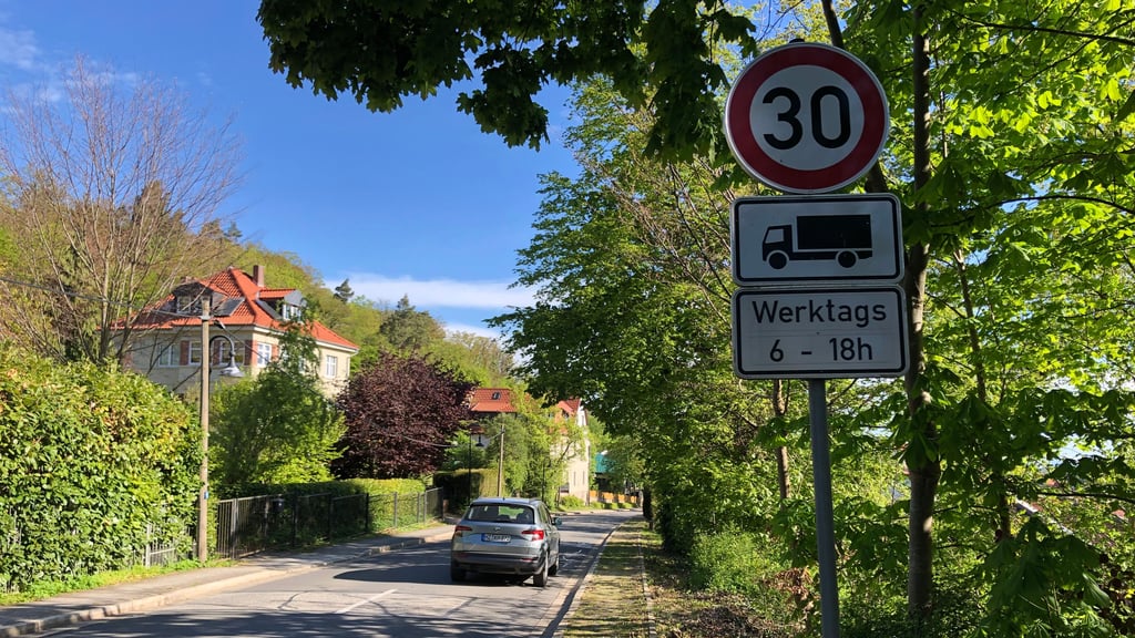Am Ortseingang Bad Suderode aus Richtung Friedrichsbrunn gilt Tempo 30 für Lkw.