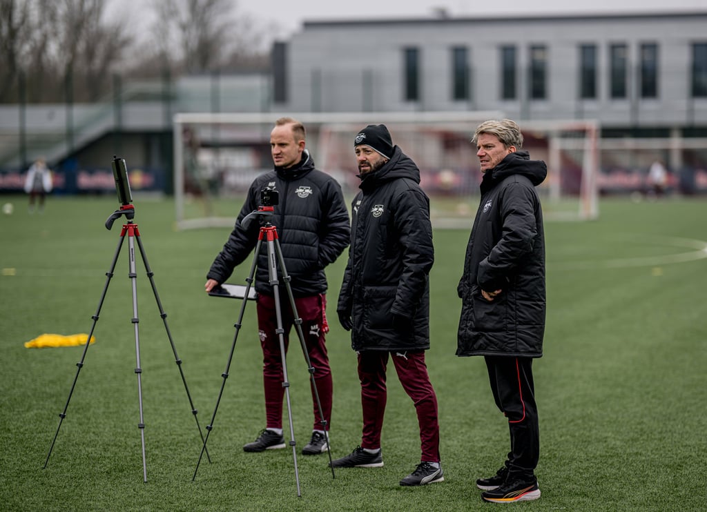 Thomas Risch (re) wechselt zum FC St. Pauli.