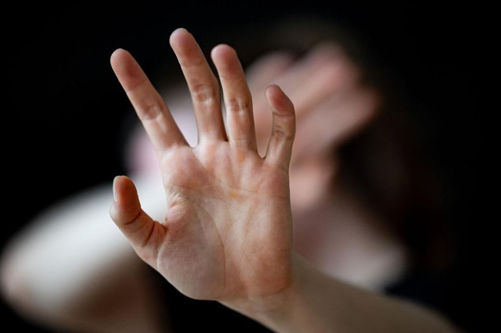 Zwei Frauen sind von einem Mann in Gerbstedt zum Teil schwer verletzt worden.