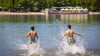 Wo kann man bedenkenlos ins Wasser hüpfen? Die EU-Umweltagentur zeigt das in ihrem jährlichen Badegewässerbericht auf. (Archivbild)