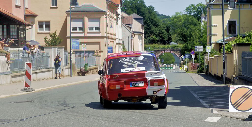 Marco Schröder und Norman Dürr sind bei der Osterburg-Rallye auf der Strecke.