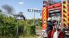Insgesamt neun Einsatzfahrzeuge der Feuerwehr sind vor Ort gewesen.
