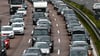Zum Ferienbeginn im Osten warnt der ADAC vor massiven Verkehrsproblemen. (Archivbild)