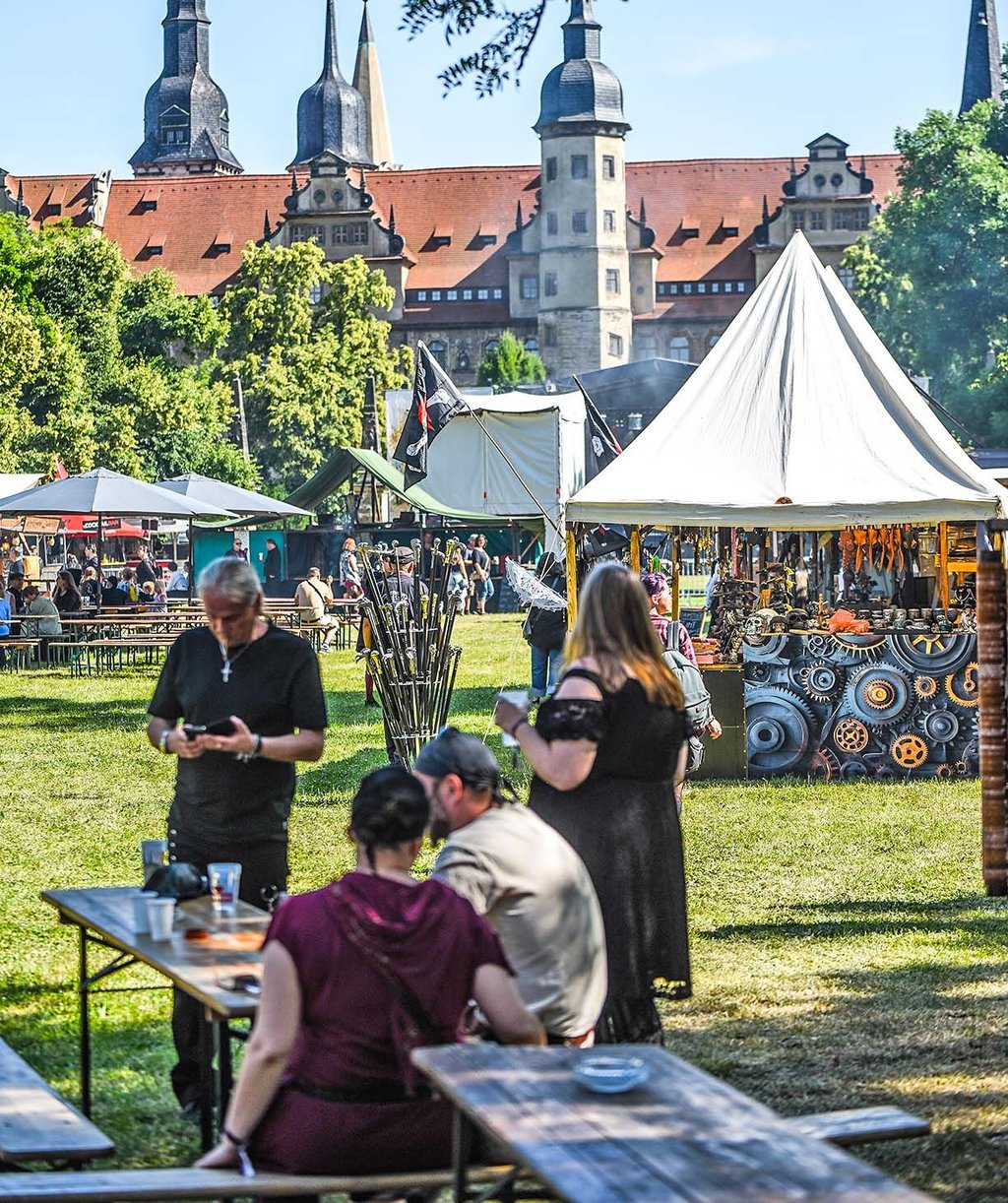 Mittelalterliches Ambiente im Schlossgarten Merseburg