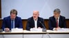 Die schwarz-rote Koalition mit dem CDU-Vorsitzenden Dirk Stettner, dem Regierenden Bürgermeister Kai Wegner und SPD-Fraktionschef Raed Saleh kommt am Wochenende zu ihrer Klausur zusammen. (Archivfoto)
