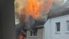 Ein Feuer ist in einem Wohnhaus an der Burgstraße in Haldensleben ausgebrochen. Kurze Zeit später war die Feuerwehr vor Ort.