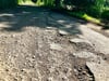 Die Straße zu den Hotels im Selketal hat viele Schlaglöcher. Eine Sanierung ist seit Jahren geplant.