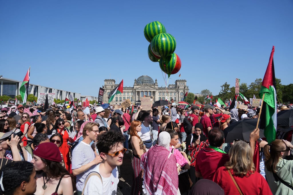 Tausende protestieren in Berlin gegen das israelische Vorgehen im Gazastreifen.