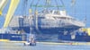 Nach zehn Monaten wurde die Luxusyacht komplett aus dem Wasser gehoben.