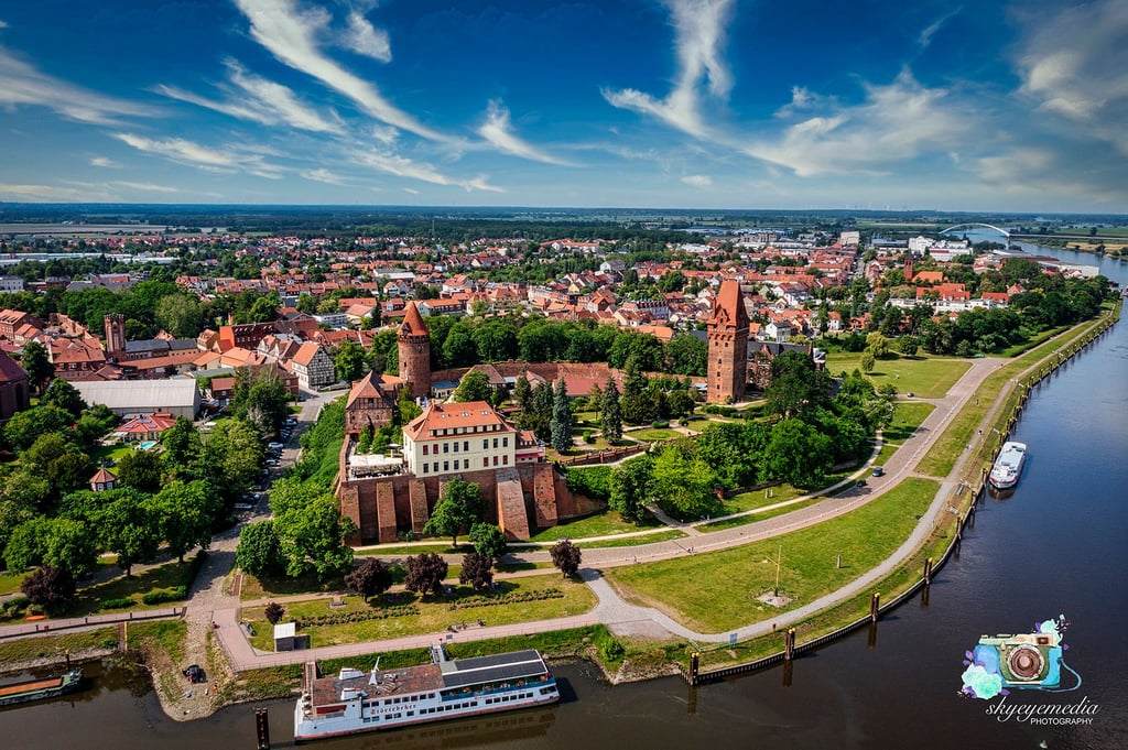 Blick auf eine der schönsten Seiten von Tangermünde.