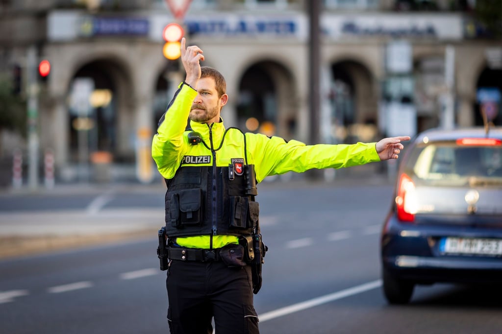 Neben vielen Info-Angeboten will die Polizei am Aktionstag auch verstärkt den Verkehr kontrollieren. (Archivbild)