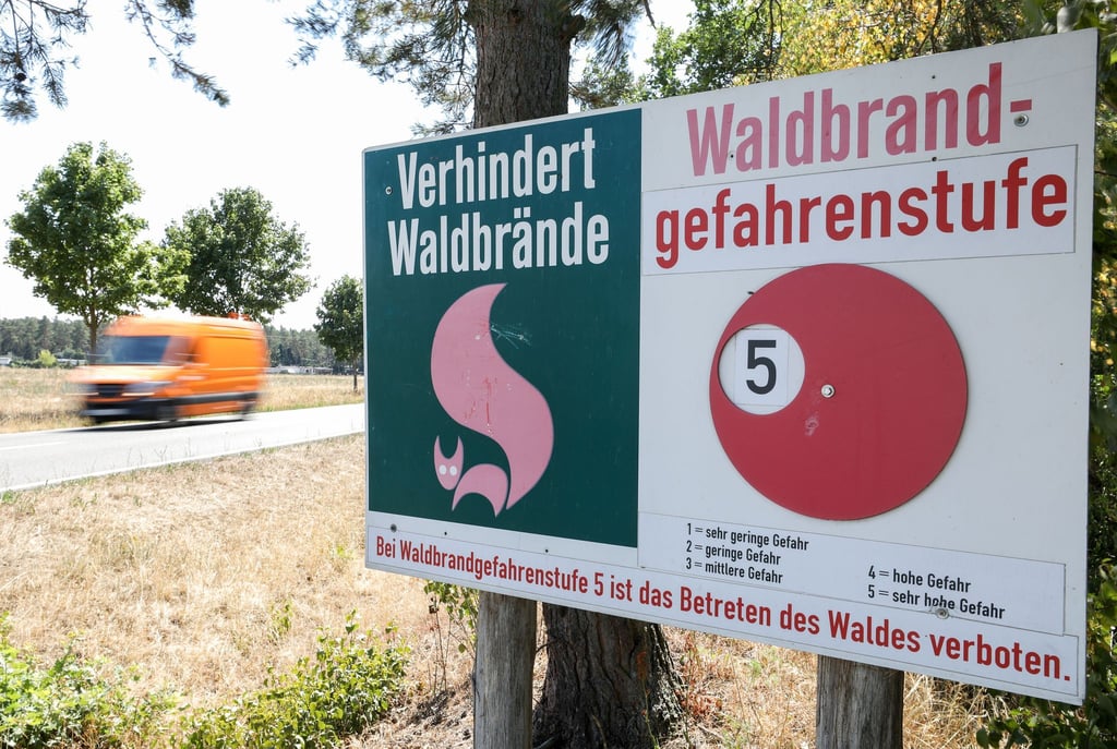 Hitze und Trockenheit sorgen am Wochenende in weiten Teilen Thüringens für erhöhte Waldbrandgefahr. (Archivbild)