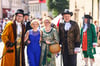 OB Sebastian Müller-Bahr (v.l.), Schauspielerin Andrea Kathrin Loewig, OB-Gattin Nancy und Stadtratvorsitzender Michael Hayn sind mit von der Partie.
