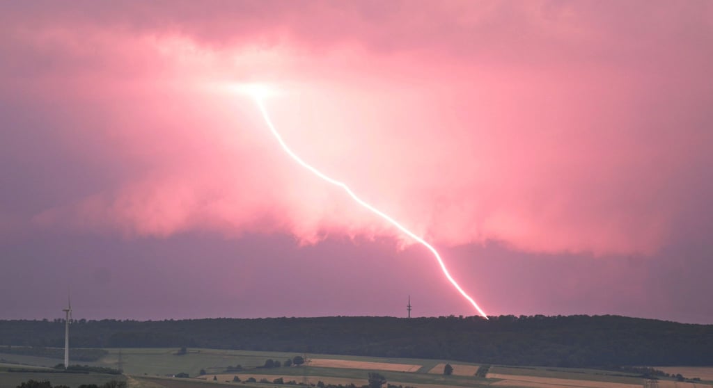 Gewitter haben beim Hurricane-Festival für eine Zwangspause gesorgt. (Symbolbild)