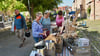 Beim 2. Samstagsmarkt in Sangerhausen boten 13 Händler aus der Region ihre Ware an. Von Lebensmitteln bis hin zu Trödlerwaren gab es ein „buntes Angebot“.  Allerdings wird es den Markt nicht dauerhaft  geben. Das Interesse war zu gering.&nbsp;