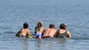 Die Sonne hat viele Brandenburger ins Freibad oder an den See gelockt. (Archivfoto)