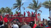 Die Florida Panthers feiern am Strand von Fort Lauderdale den Stanley-Cup-Sieg.