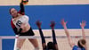 Die deutschen Volleyballerinnen um Diagonalangreiferin Lena Kindermann (l) mussten sich den Niederlanden geschlagen geben.