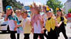 Die Kinder  der örtlichen Kita „Spatzennest“ führten auf der Festwiese  noch das Stück  „Die Vogelhochzeit“ auf.