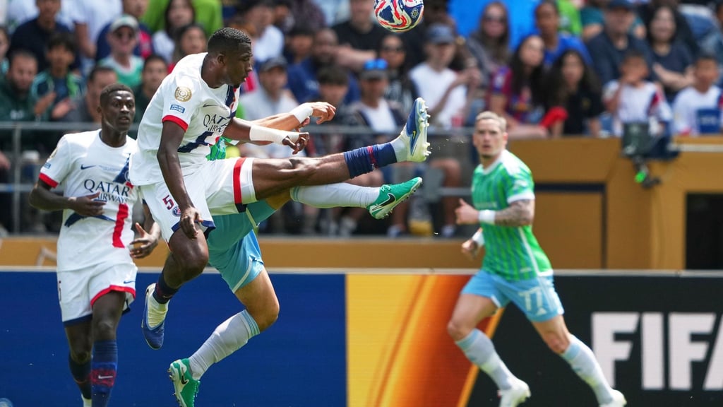 Paris Saint-Germain hat das Achtelfinale der Club-WM erreicht.