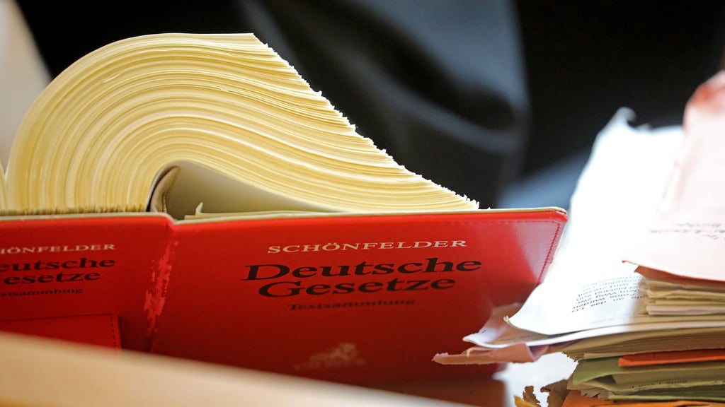 Im Tauziehen um die Rechtmäßigkeit des Bürgerbegehrens zum Erhalt aller Kitas im Osterwiecker Stadtgebiet wird es jetzt juristisch und diffizil: Gutachter und Gegengutachter liefern sich einen inhaltlichen Schlagabtausch.