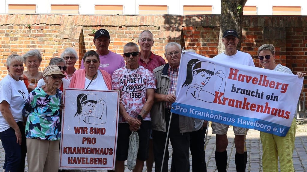 Der Verein Pro Krankenhaus Havelberg kämpft seit der Schließung des Krankenhauses in Havelberg für die Verbesserung der medizinischen Versorgung.