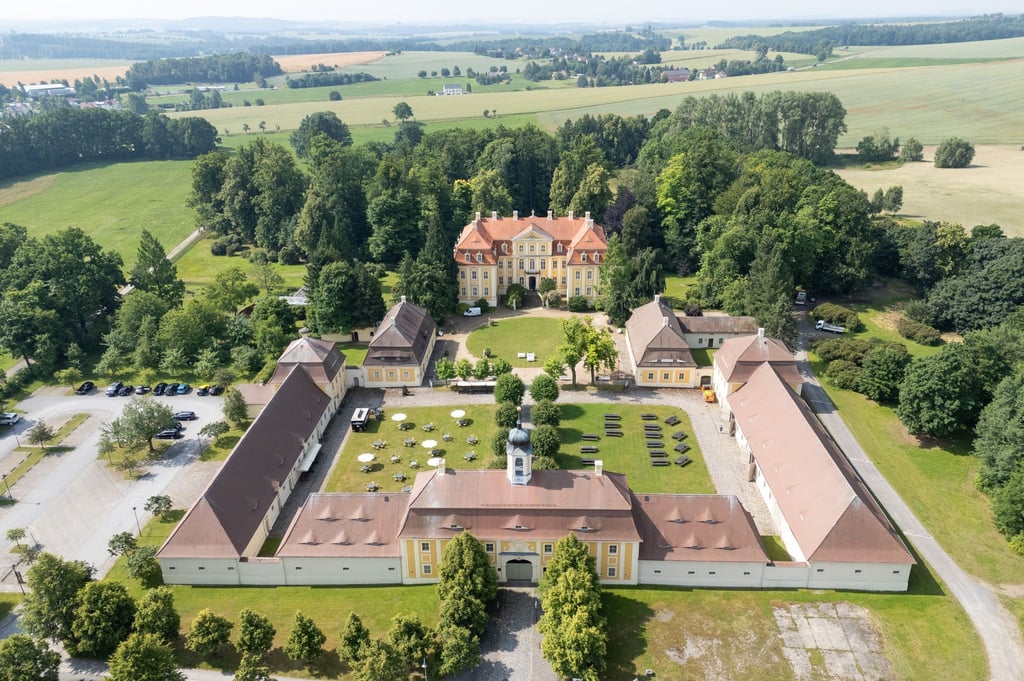 Schloss Rammenau gilt als Geheimtipp unter Sachsens Schlössern und hat eine neue Dauerausstellung.